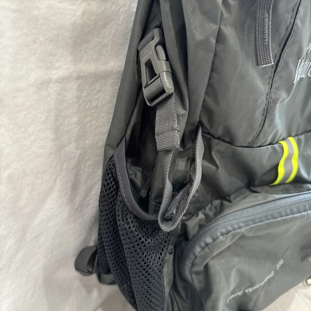 Venture Pal Field Operation 35L Packable Backpack Black Hiking Lightweight EUC